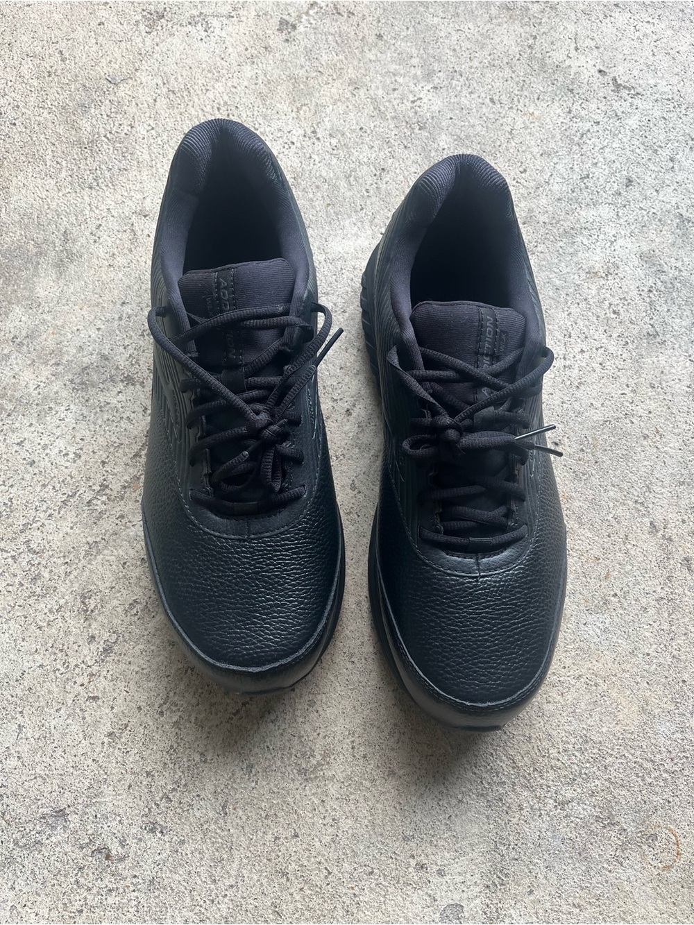 Brooks Men's Black Athletic Lace-Up Sneakers - Picture 1 of 9